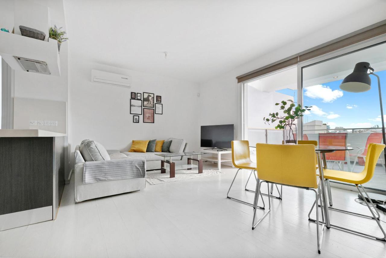 Glabur Stays - The Fabulous 2 Bdr - Nicosia City, Free Parking & Wifi, Welcomes You!!! Eksteriør billede